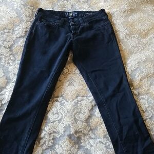  Lucky Brand jeans